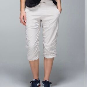 Lululemon studio crops Sz 2